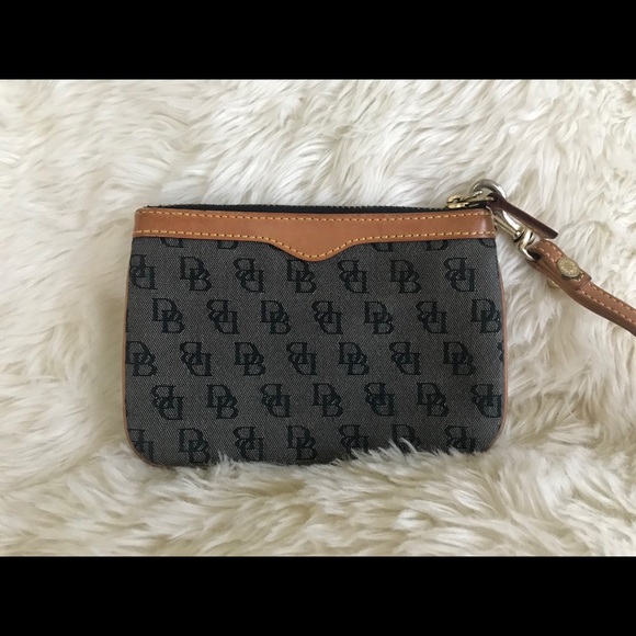 SOLD - Dooney and Bourne Wristlet - Picture 4 of 6